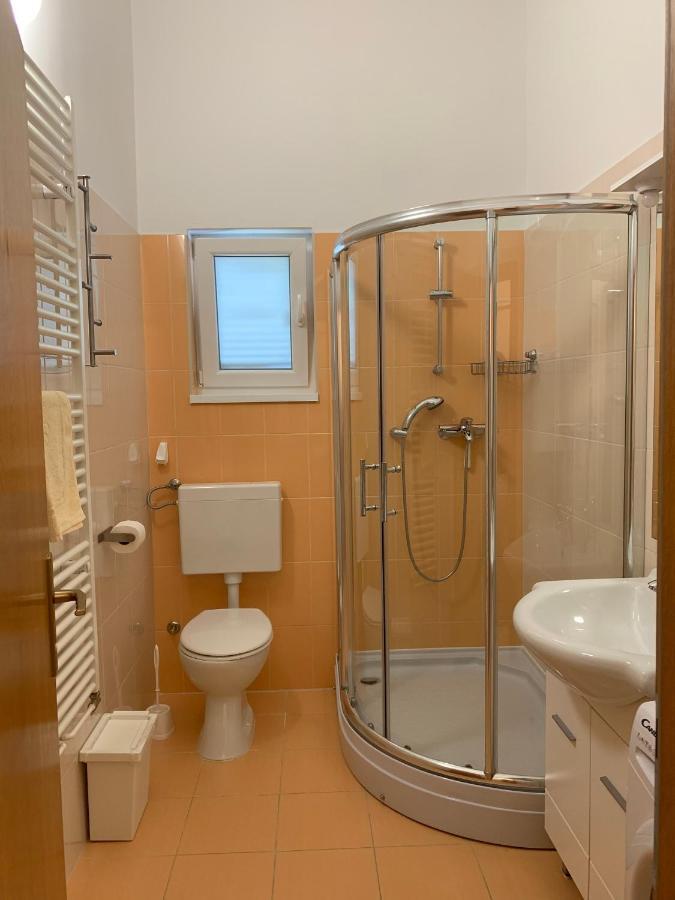 N&N Apartments Jadranovo Eksteriør bilde