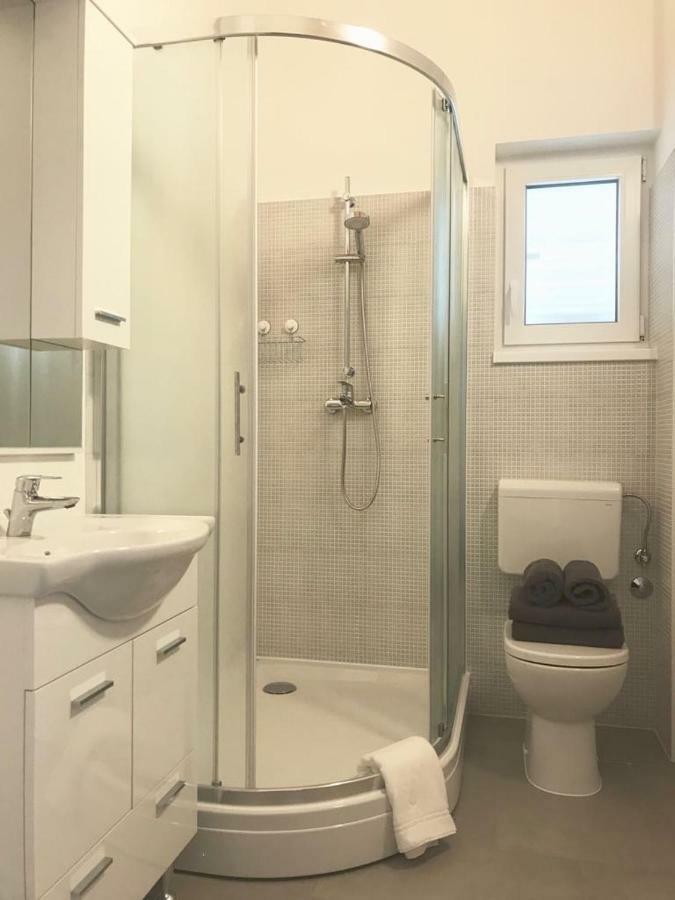 N&N Apartments Jadranovo Eksteriør bilde