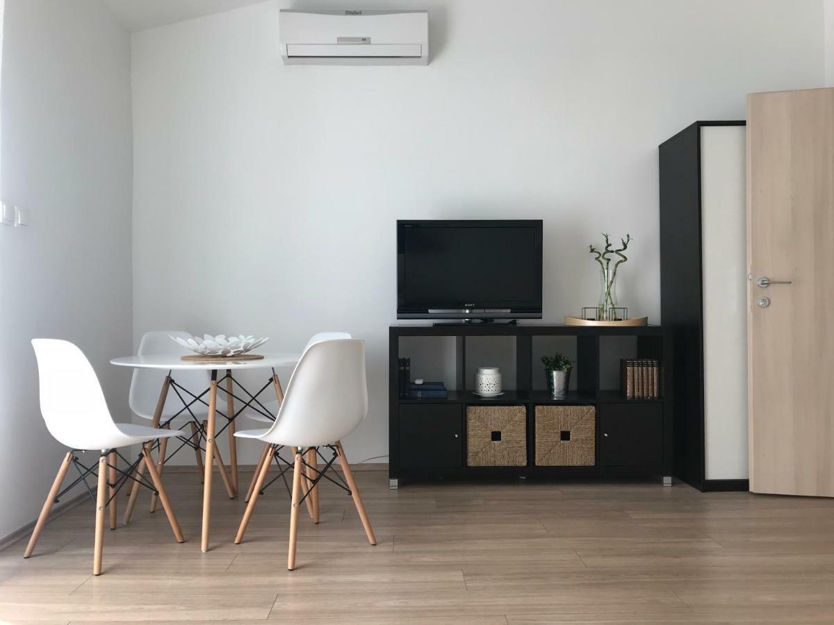 N&N Apartments Jadranovo Eksteriør bilde