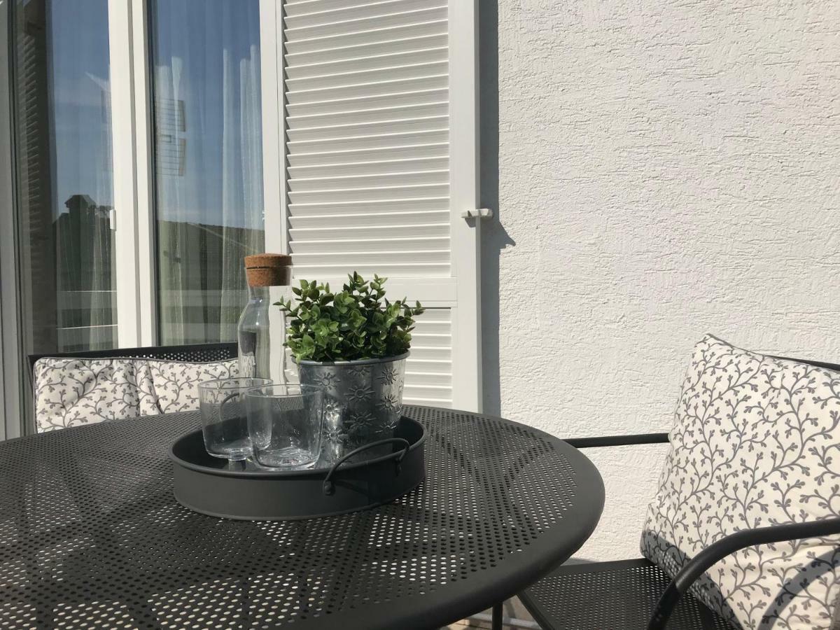 N&N Apartments Jadranovo Eksteriør bilde